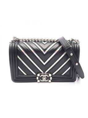 Chanel Shoulder Bag Boy Chevron V-stitch Black Lambskin Chain
